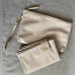 Fawn Design Clutch and Changing pad.